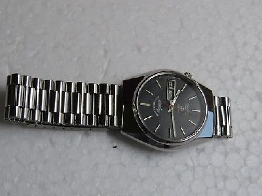 Branded vintage watches online, Used Branded watches online from Jordan ...