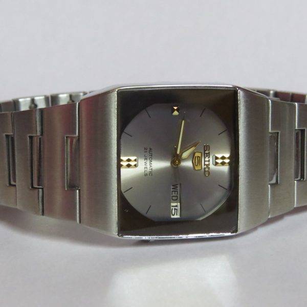 Seiko automatic 21 online jewels vintage