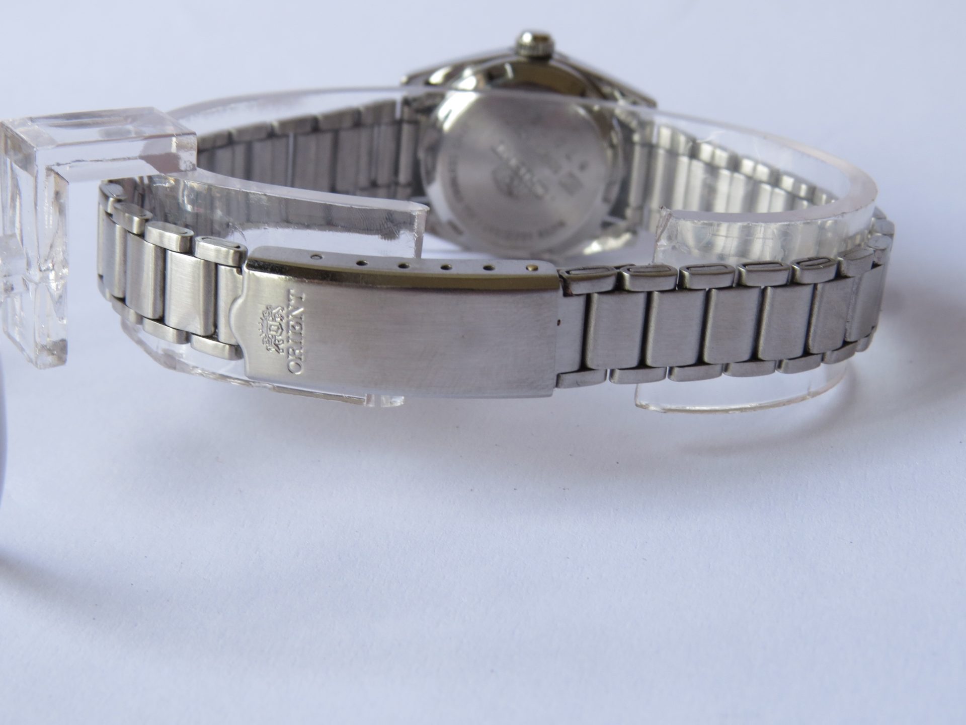 IMG_3591 Pre owned Light use Made in Japan ORIENT 3 Star Crystal Automatic 21 Jewels Women Watch I Neat Condition I 25 mm Case Dia . Model No.559WC8-02-CA | B9005 - Image 7