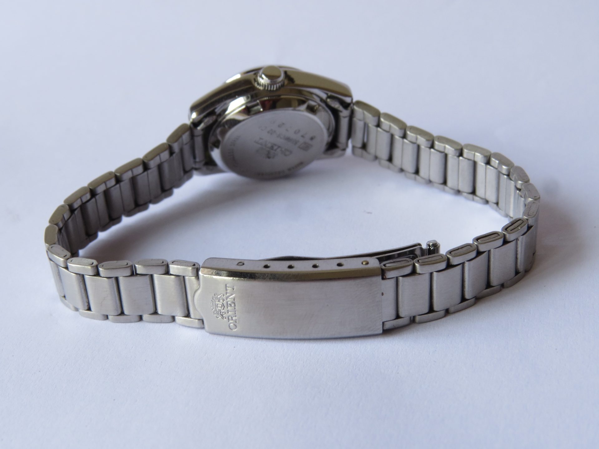 IMG_3592 Pre owned Light use Made in Japan ORIENT 3 Star Crystal Automatic 21 Jewels Women Watch I Neat Condition I 25 mm Case Dia . Model No.559WC8-02-CA | B9005 - Image 8