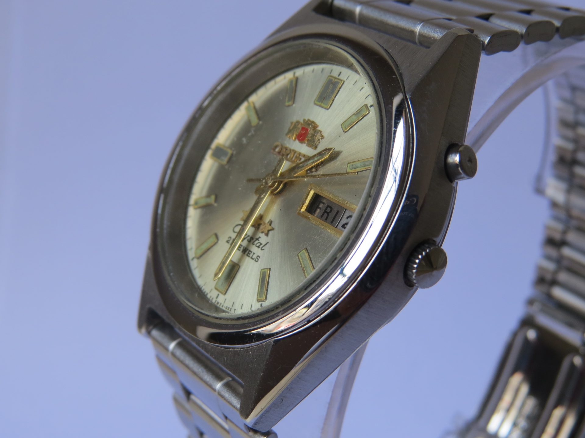 IMG_3719 Pre owned Light use Made in Japan ORIENT 3 Star Crystal Automatic 21 Jewels Men's Watch I Neat Condition I 36 mm Case Dia I Light Golden Dial I Model No. 469WA7 - 66 - CA | B9018 - Image 4
