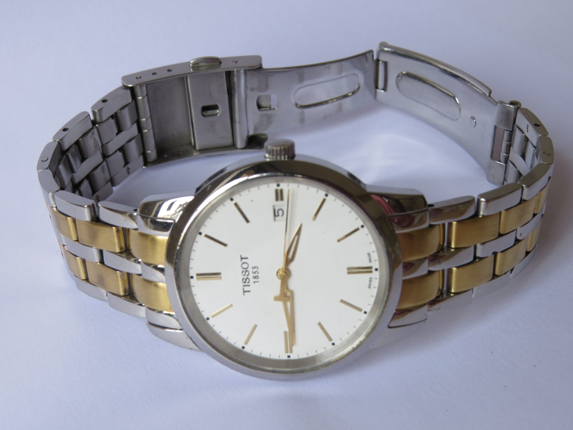 IMG_4062 Pre Owned Swiss TISSOT T Classic Quartz watch for Men I Dual Tone Bracelet I 38 mm Case Dia I Neat Condition I : Model No. T 033410 B : B10003 - Image 3