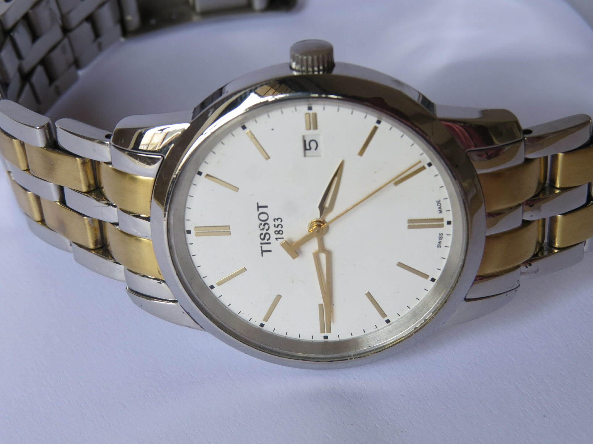 IMG_4063 Pre Owned Swiss TISSOT T Classic Quartz watch for Men I Dual Tone Bracelet I 38 mm Case Dia I Neat Condition I : Model No. T 033410 B : B10003 - Image 4