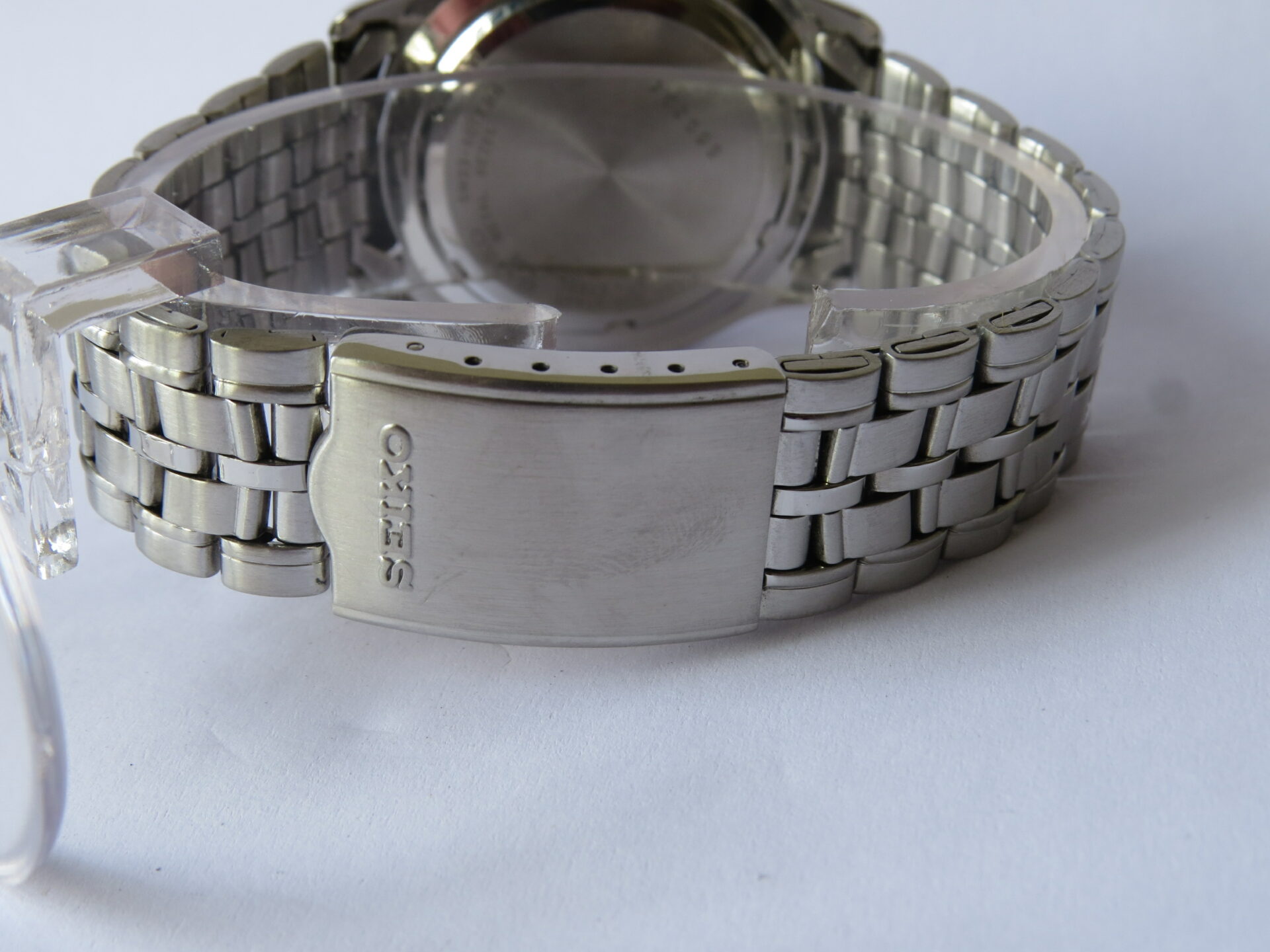 IMG_4174 Pre Owned Made in Japan SEIKO Kinetic Quartz Men's Watch : 21 Jewels I Black Dial I Neat Condition I 39 MM Case Dia : Black Dial : No. 5M23 - 6873 | B1013 - Image 7