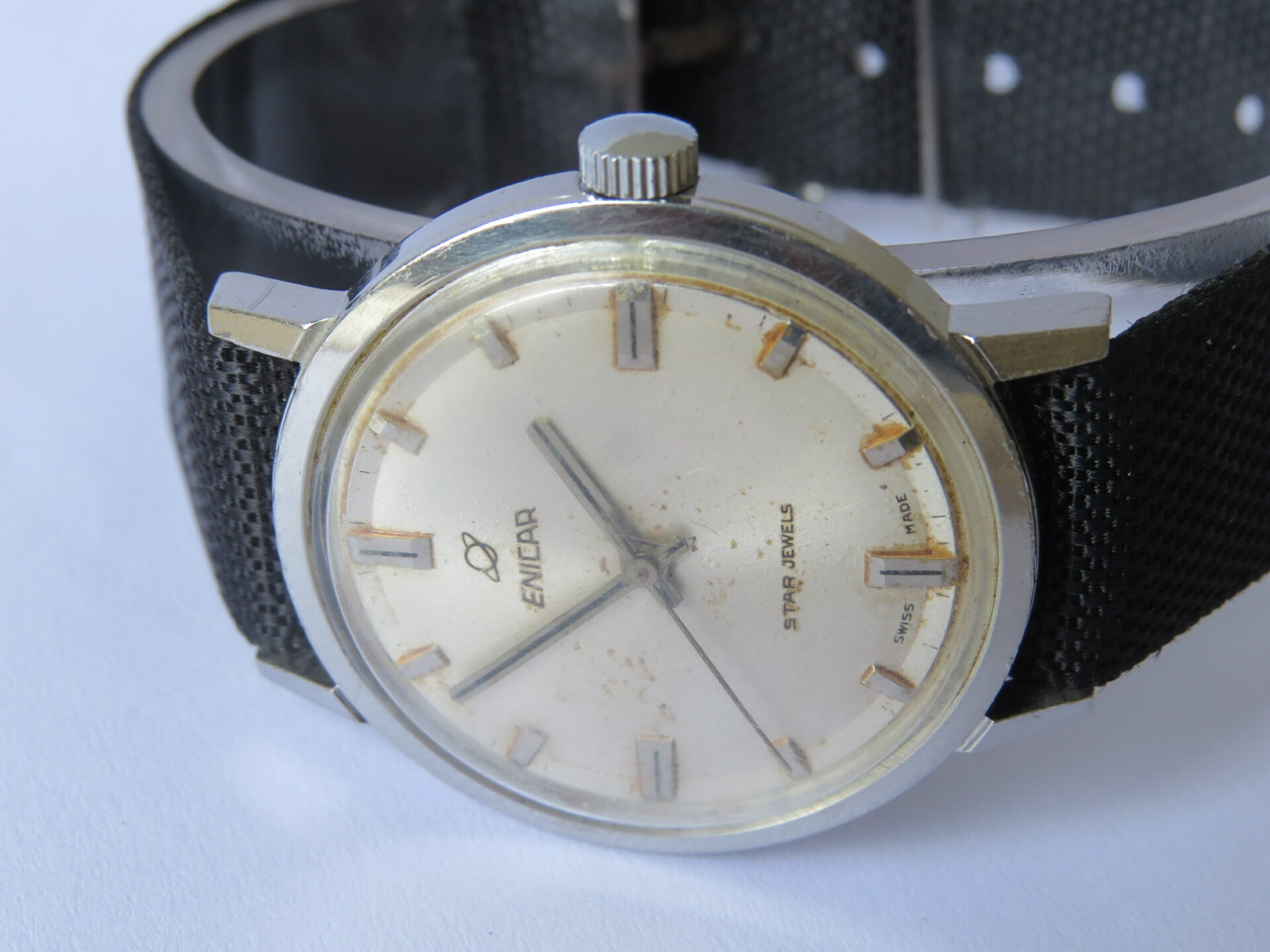 IMG_4322 Vintage Swiss Made ENICAR STAR JEWELS Hand Winding Oceam Pearl Incabloc Mechanical Wrist Watch - 35 mm Case Dia : White Color Dial : Model. 140-21-01 : B1128 - Image 6