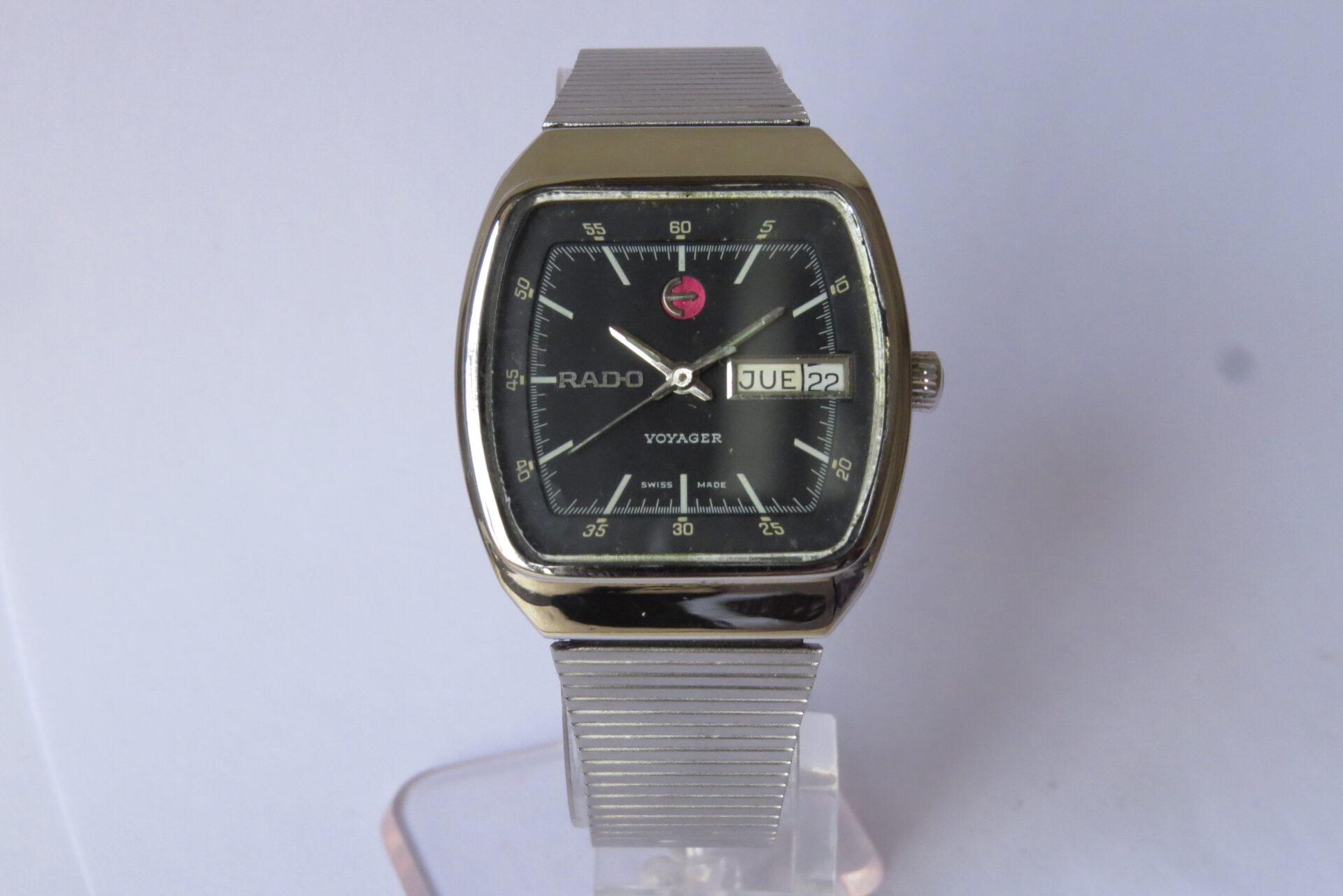 Vintage Swiss Made RADO Voyager Automatic 17 Jewels Men’s Watch I 33 x 33 MM Case Dia I Black Color Dial : Model No. 17710250 : B1232