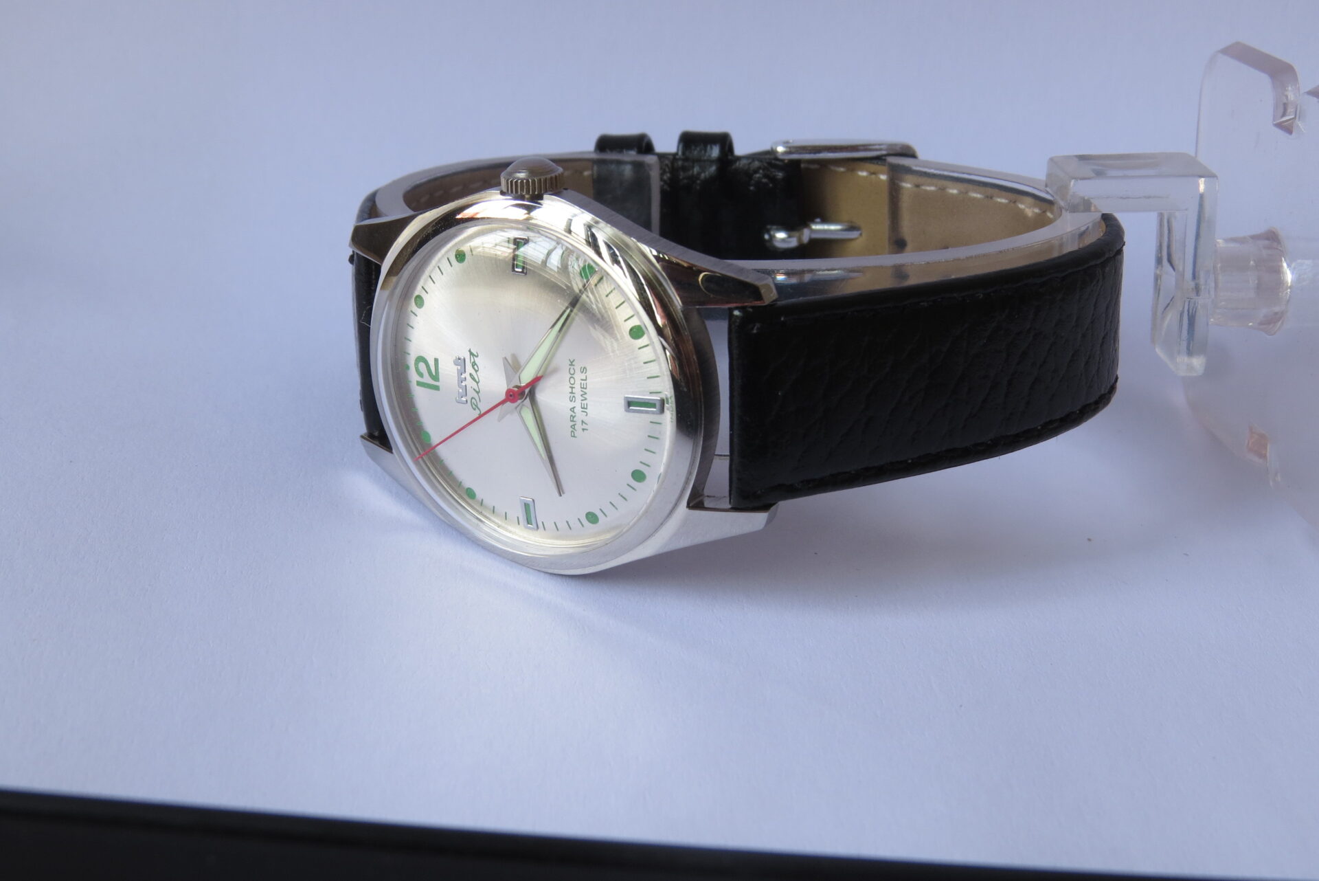 vintage hmt pilot white color sun burst dial watch for sale in india, Bangalore, Mumbai, delhi, Chennai, kolkatta, pune, kerala, Gujarat,Hyderabad, cochin vintage hmt pilot white color sun burst dial watch for sale in india, Bangalore, Mumbai, delhi, Chennai, kolkatta, pune, kerala, Gujarat,Hyderabad, cochin