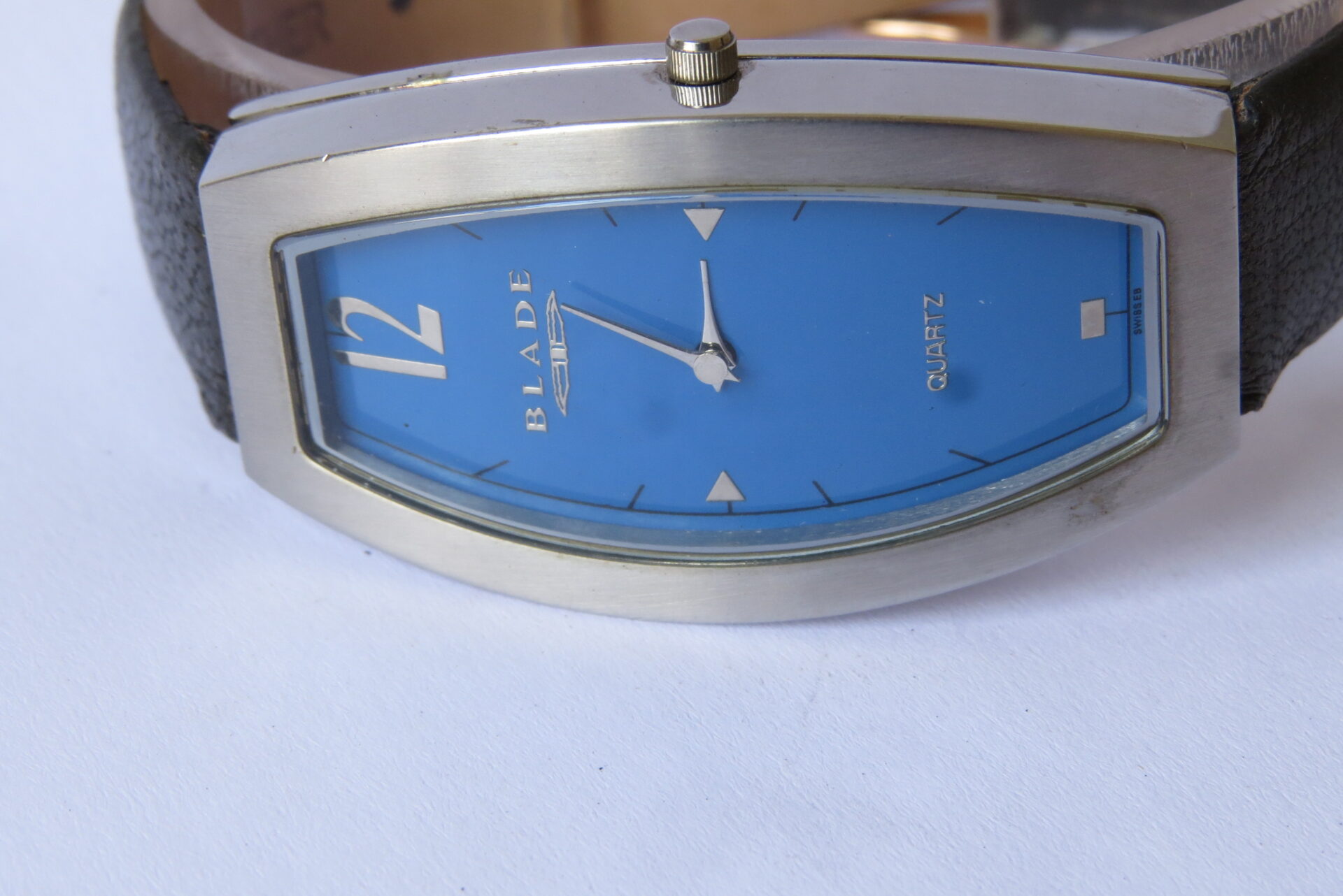 IMG_6236 New Swiss Precition BLADE Quartz wrist watch for Women I Beautiful Model I 35 x 50 mm Case Dia I Oval Shape Blue Dial I Model No. 2054LSS- B1606 - Image 6