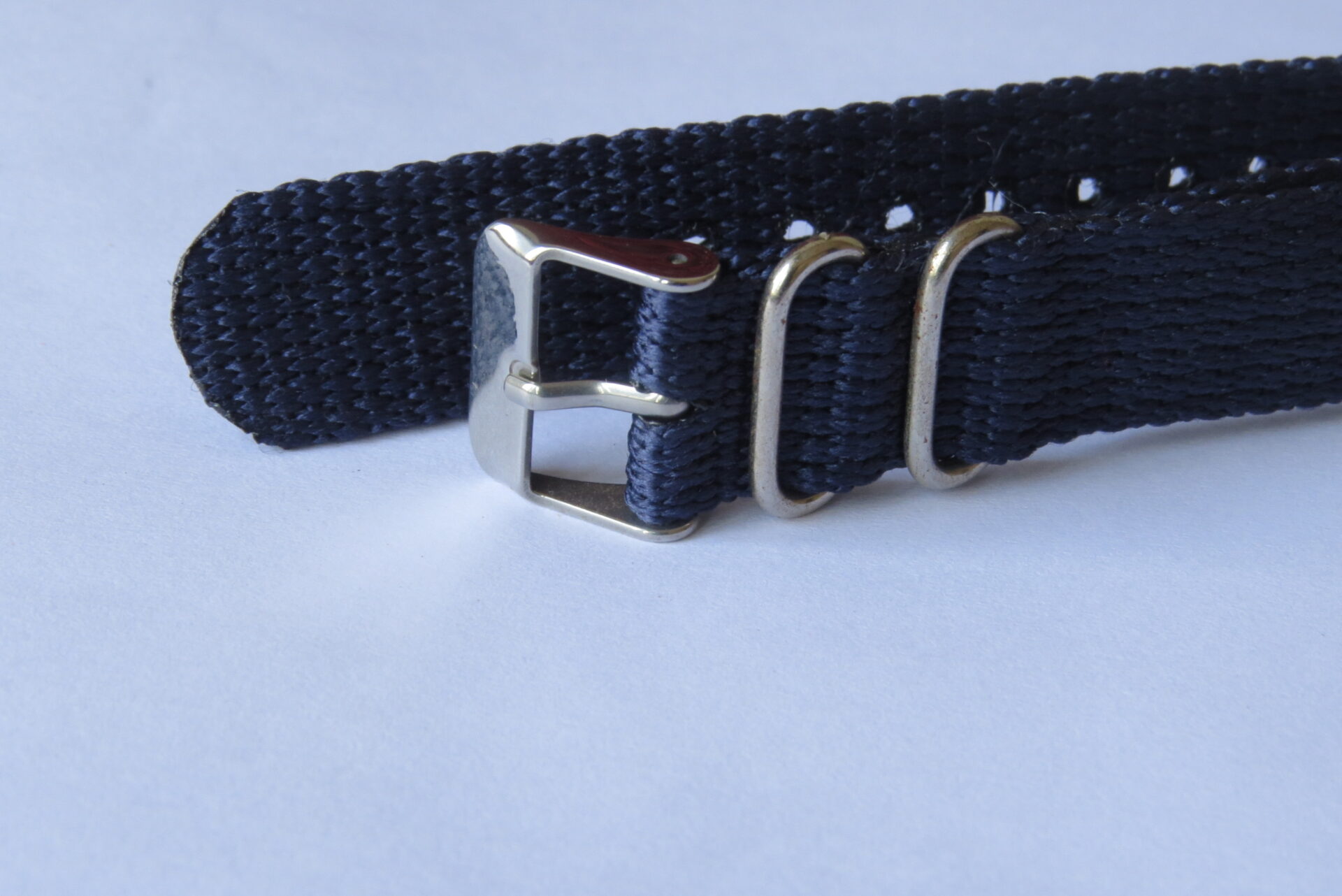 IMG_6386 Classic Navy Blue Nylon NATO Watch Strap – Military Style Replacement Watch Band - 18 MM - Image 3