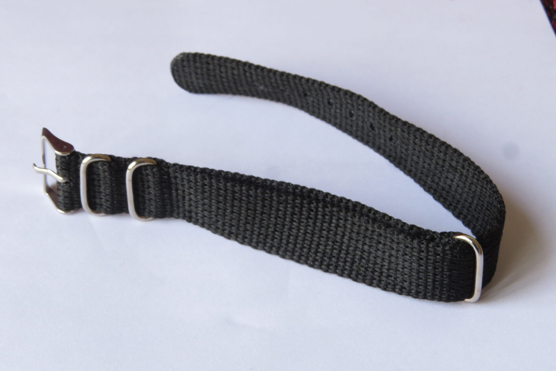 Classic Black Nylon NATO Watch Strap – Military Style Replacement Watch Band Classic Black Nylon NATO Watch Strap – Military Style Replacement Watch Band