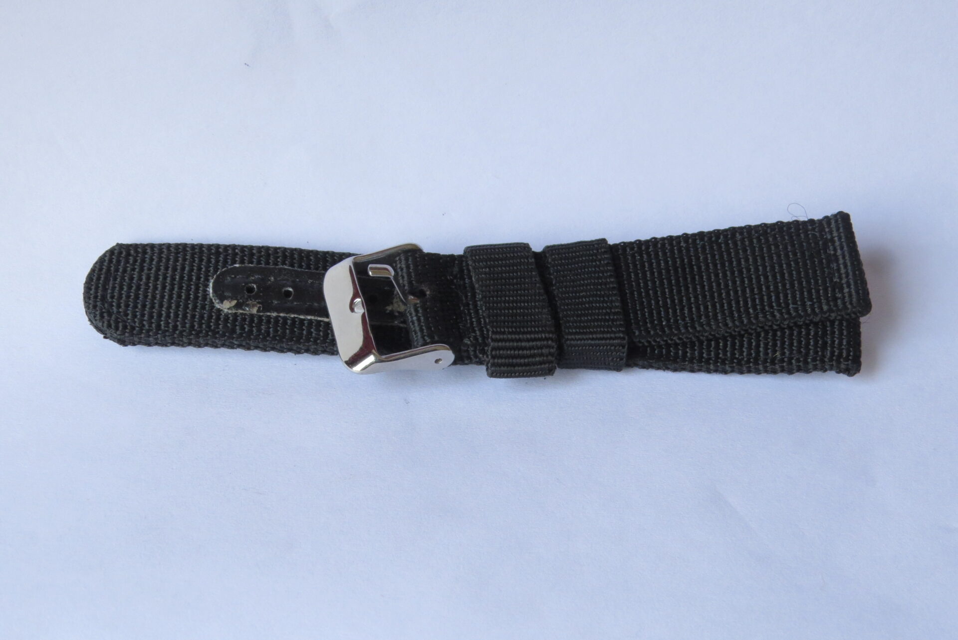 Classic Black Nylon Watch Strap – Heavy-Duty Replacement Watch Band Classic Black Nylon Watch Strap – Heavy-Duty Replacement Watch Band