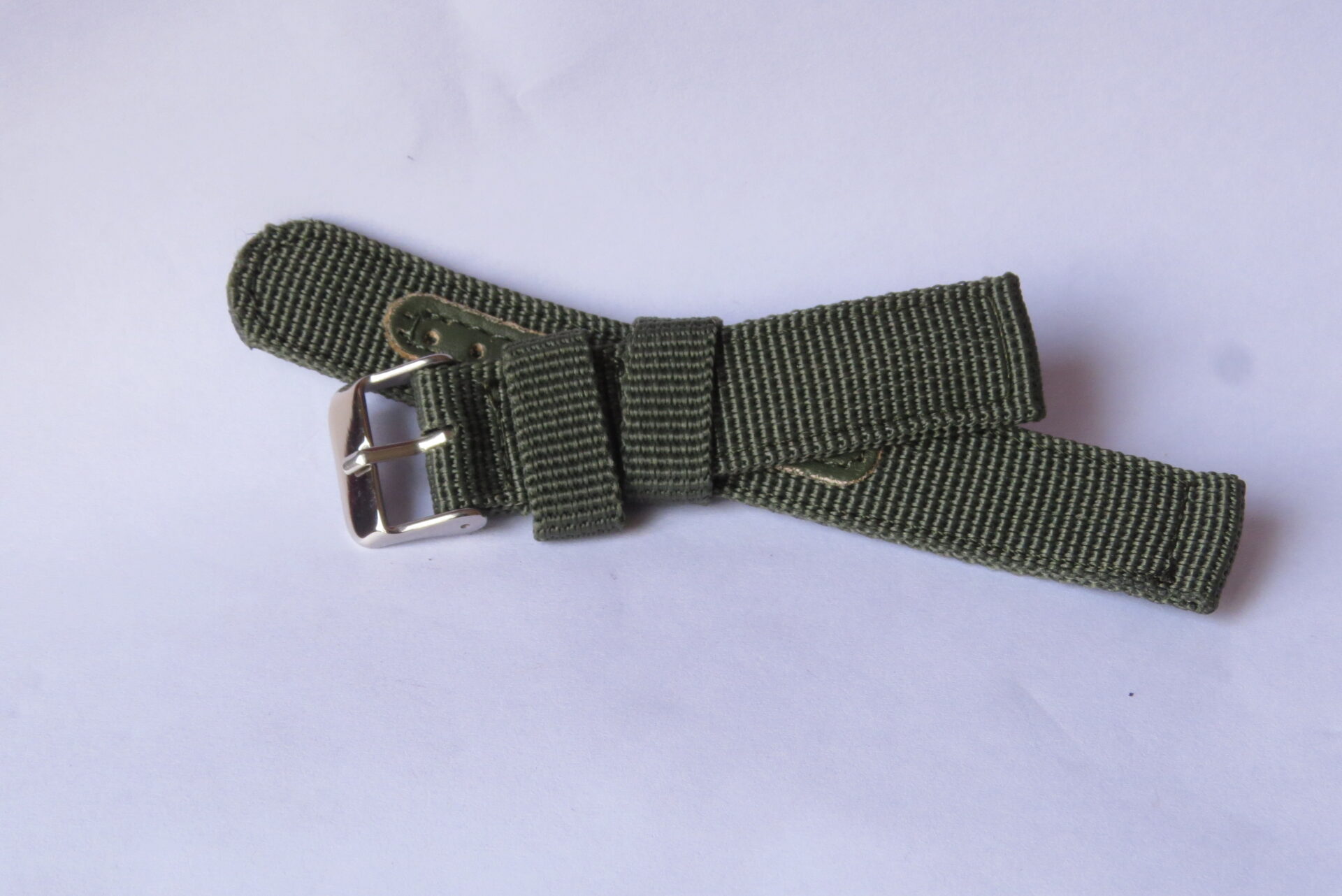 Classic Olive Green Nylon Watch Strap – Heavy-Duty Replacement Watch Band for sale in india Classic Olive Green Nylon Watch Strap – Heavy-Duty Replacement Watch Band